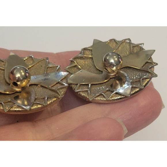 Vintage Floral Pin Wheel Motif Cluster Clip on Earrings Gold Tone 1950's MCM - Picture 3 of 7